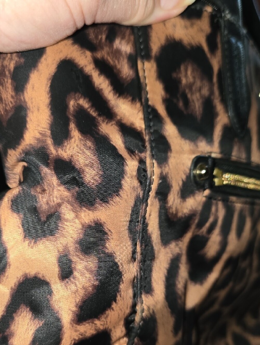 Michael Kors Leopard-Print Tote in Brown/Black w/Gold Hardware Needs Zipper Pull - Picture 12 of 14